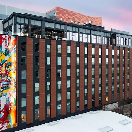 Hotel Moxy Madison Downtown